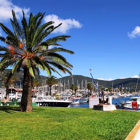 Appartement Les Hesperides-3 By Interhome Cavalaire-sur-Mer